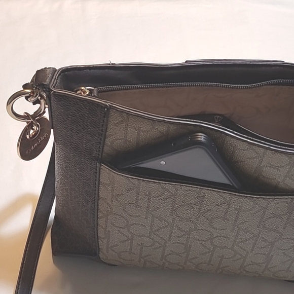 Calvin Klein bag - Picture 8 of 11